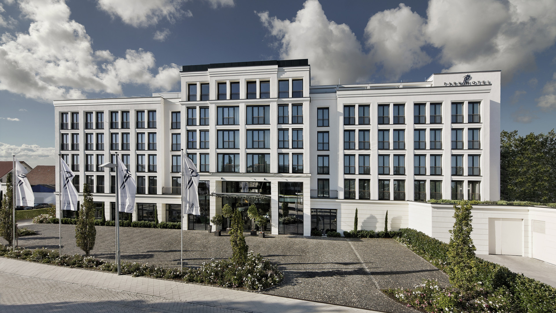 Frontansicht Parkhotel