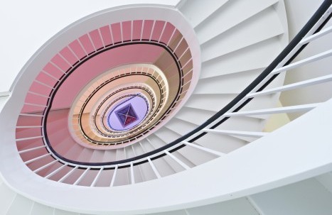 künstlerisches Treppenhaus