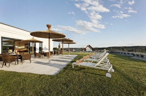Terrassen Wiese